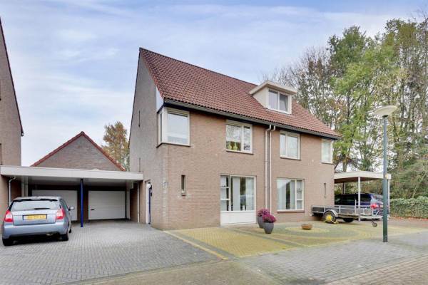 Woning Laaibeemden 49 Casteren
