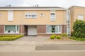 Woning Aronskelk 33 Elsloo Lb