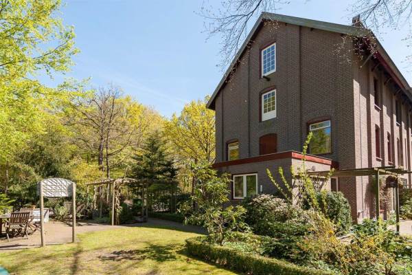 Woning Huizerstraatweg 115 Naarden