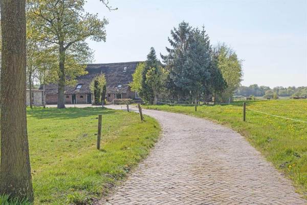 Woning Burg v Wijngaardenstraat 50 IJhorst
