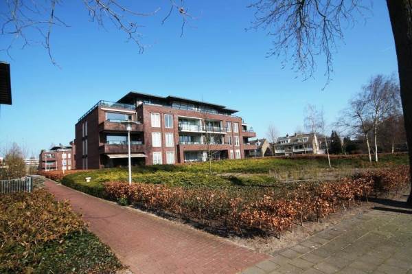 Woning Rouboslaan 108 Voorschoten
