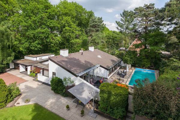 Woning Eikenlaan 8 Velden