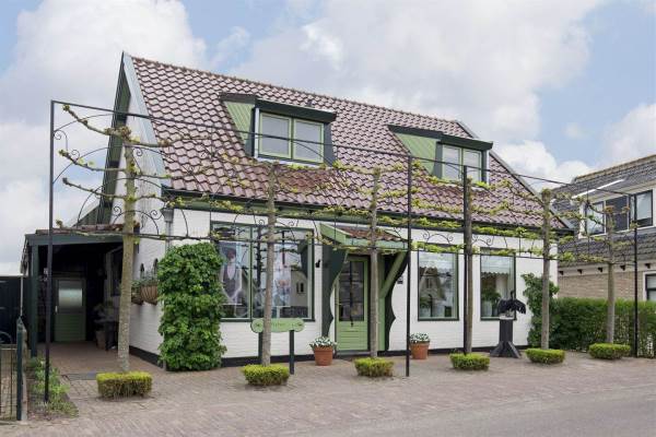 Woning Heerenweg 120 Barsingerhorn
