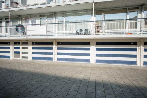 Garage Saffierhorst 140 Den Haag