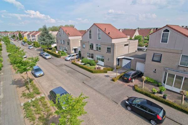 Woning Zonnedauw 87 Tiel
