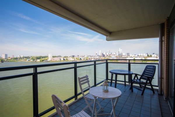 Woning Buitenbassinweg 651 Rotterdam