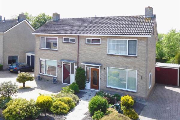 Woning Ljurkstrjitte 24 Stiens