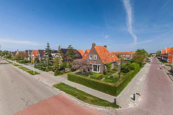 Woning Mr. Pieter Jelles Troelstrawei 37 Grou