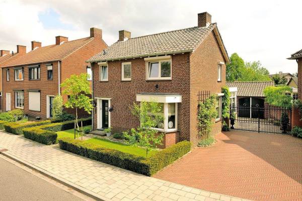 Woning Antoniusplein 17 Lomm