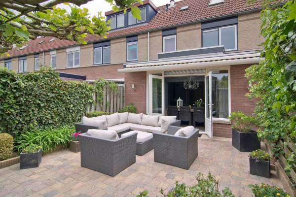 Woning Duifkruid 97 Tiel