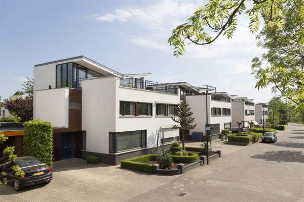 Woning Jacqueline van der Waalssingel 7 Apeldoorn