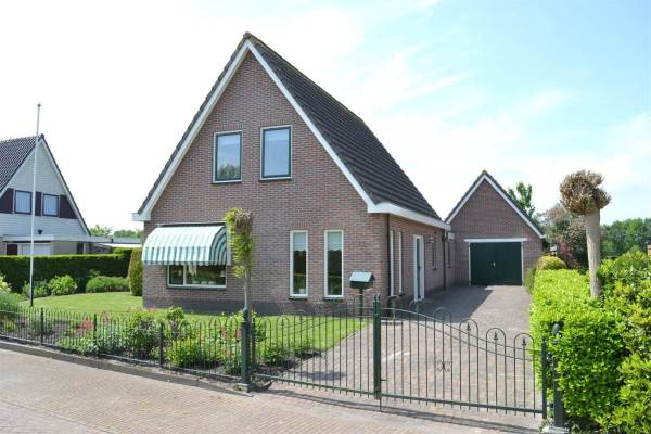 Woning Ymkershôf 12 Kollumerzwaag