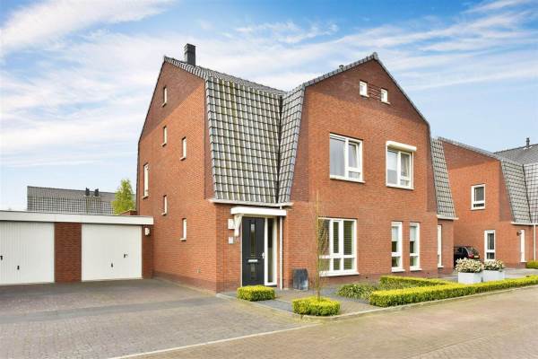 Woning Ds. Hoogeveenstraat 48 Sint-Oedenrode