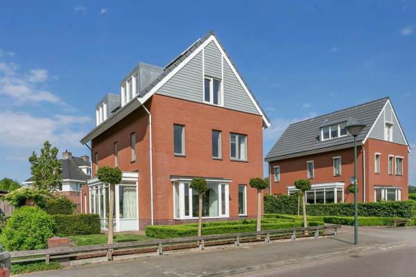 Woning Regenboog 255 Elst