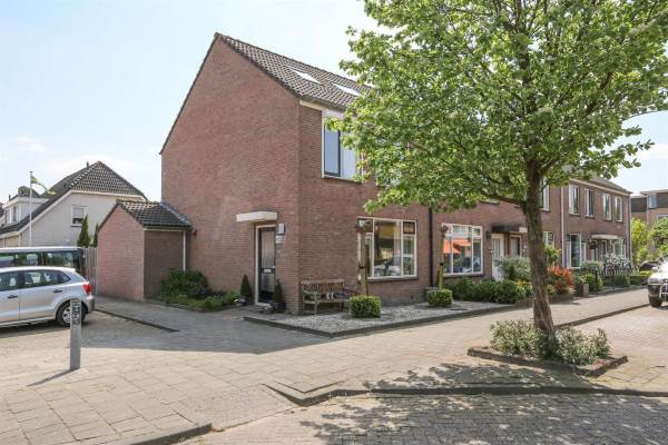 Woning Akelei 22 Dirksland