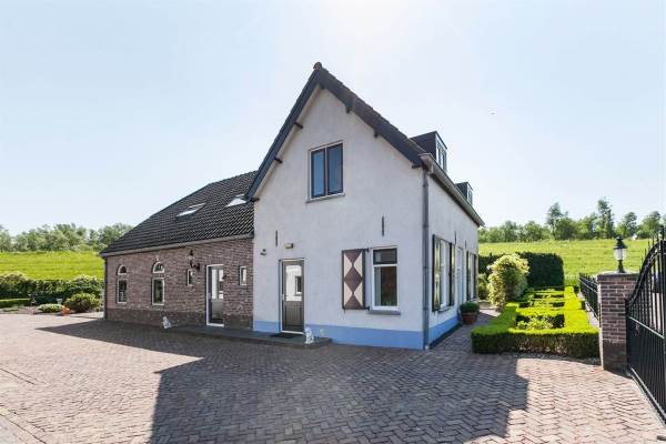 Woning Achterweg 2 Waardenburg