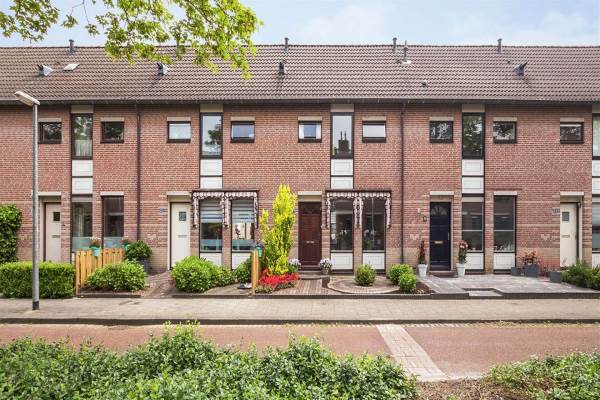 Woning Henriëtte Roland Holst-erf 28 Dordrecht