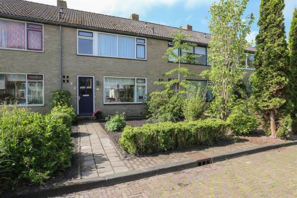Woning Van der Veldestrjitte 7 Tijnje