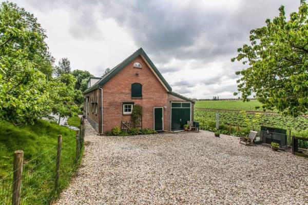 Woning Blaaksedijk 282 Mijnsheerenland