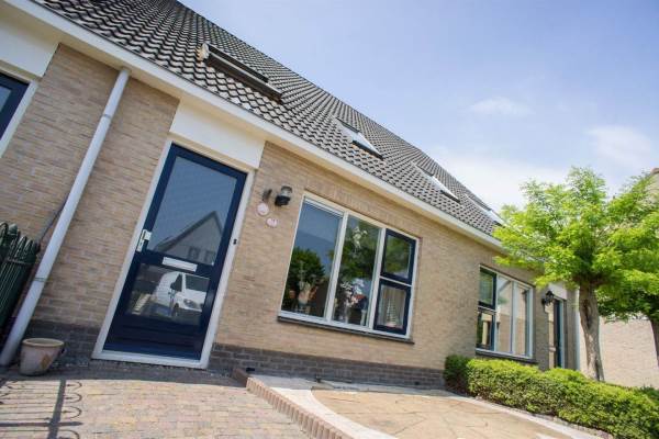 Woning 1e Rozenstraat 14 Lutjebroek