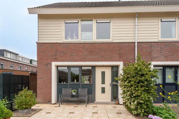 Woning Ed Hoornikstraat 1 Almere