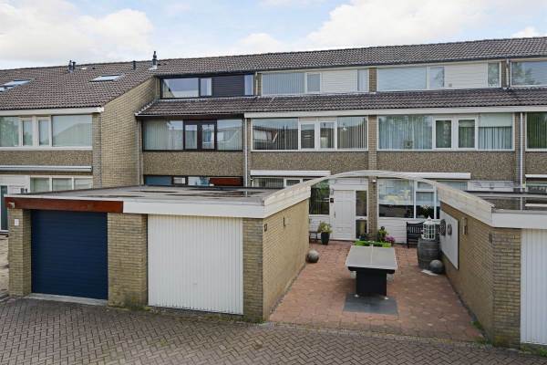 Woning Helmhof 13 Alphen aan den Rijn