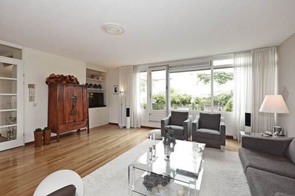 Woning Monseigneur van Steelaan 57d Voorburg