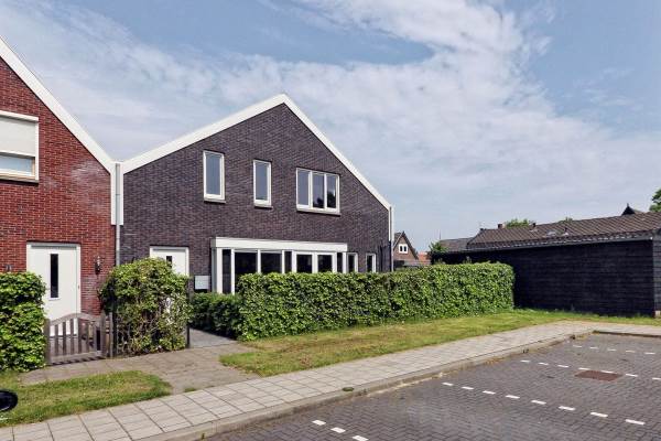Woning Krommebrug 2 Zuid-Scharwoude