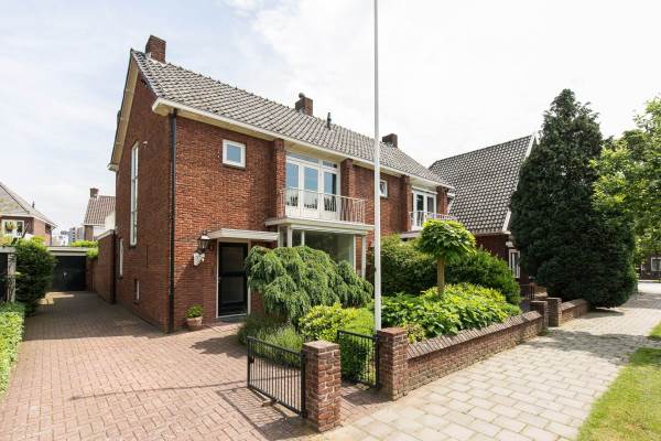 Woning Mr. Troelstrastraat 6 Enschede