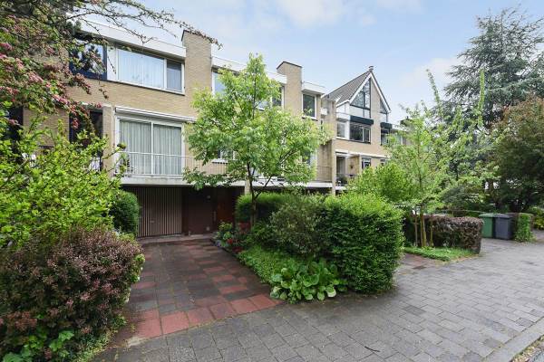 Woning Aart van der Leeuwlaan 227 Delft