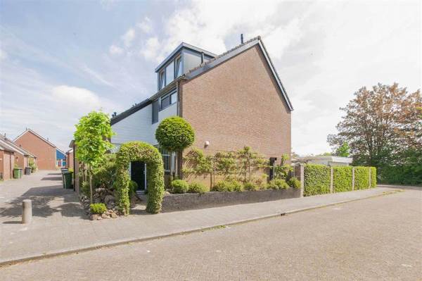Woning Oude Vlie 122 Emmeloord