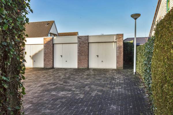 Garage Vossepol 29Garage Surhuisterveen