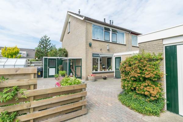 Woning Bûkenhage 3 Lippenhuizen