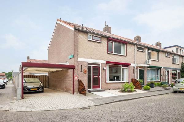 Woning Spuistraat 30 Maasdam