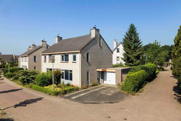 Woning Haya van Somerenstraat 1 Deventer