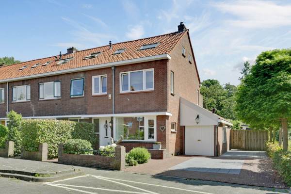 Woning Julianalaan 18 Vlaardingen