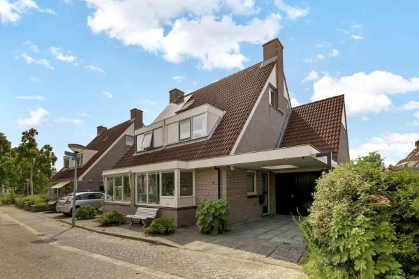 Woning Trogven 18 Warmenhuizen