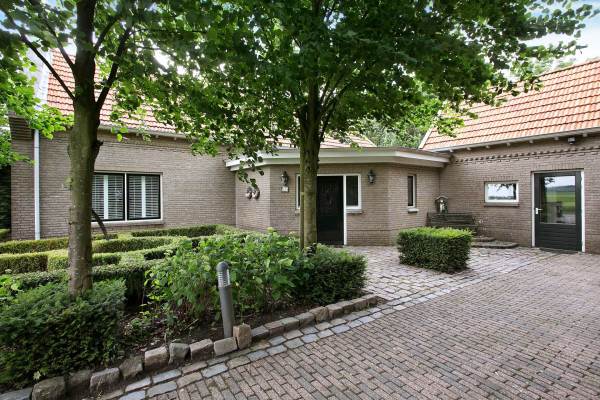 Woning Spuitendonksestraat 12 Wouwse Plantage
