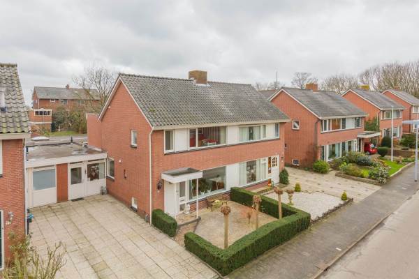 Woning Leidsemeerstraat 15 Buitenkaag