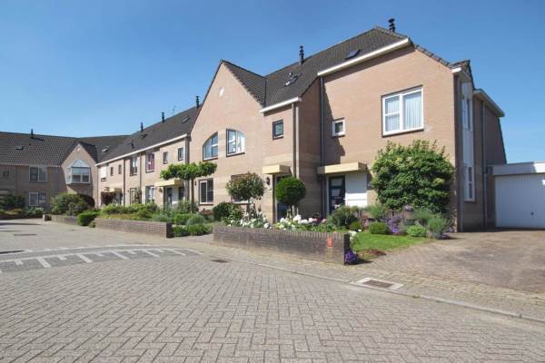 Woning Vaarkamperhof 25 Lunteren