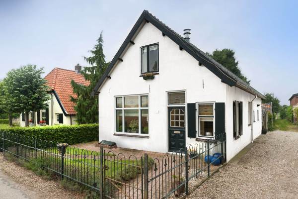 Woning De Eng 21. Kapel Avezaath, Gem. Tiel