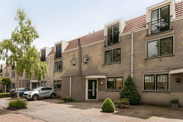 Woning Ooievaarsbek 42 Breukelen
