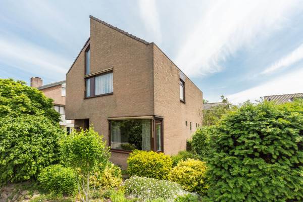 Woning Van der Lekstraat 8 Hendrik-Ido-Ambacht