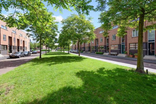 Woning Weidevogellaan 105 Den Haag