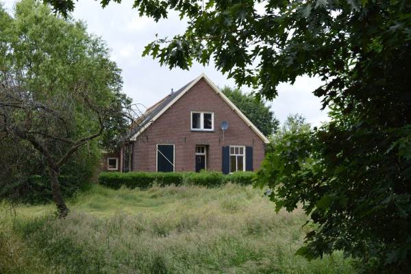 Woning Beekstraat 8. Toldijk