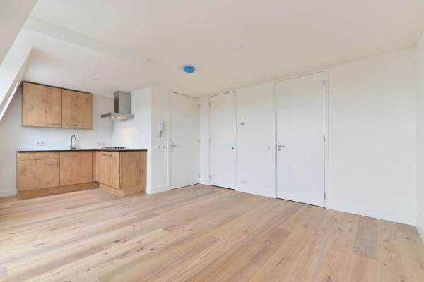 Woning Albert Cuypstraat 1015v Amsterdam