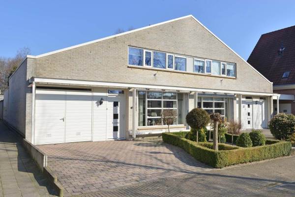 Woning Eekmaatlaan 1 Enschede