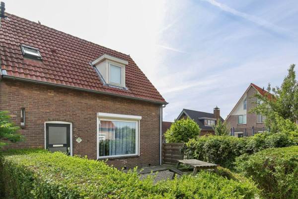 Woning Beatrixstraat 14 Achthuizen