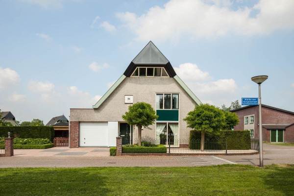 Woning Aleida van straat 47 Strijen