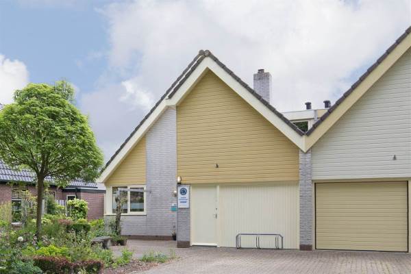 Woning Oudewal 39 Warmenhuizen